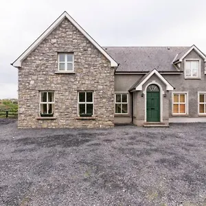 In The Heart Of The Country Ballinasloe